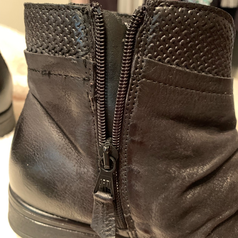 Miz Mooz Textured Black Ankle Booties - Picture 5 of 13